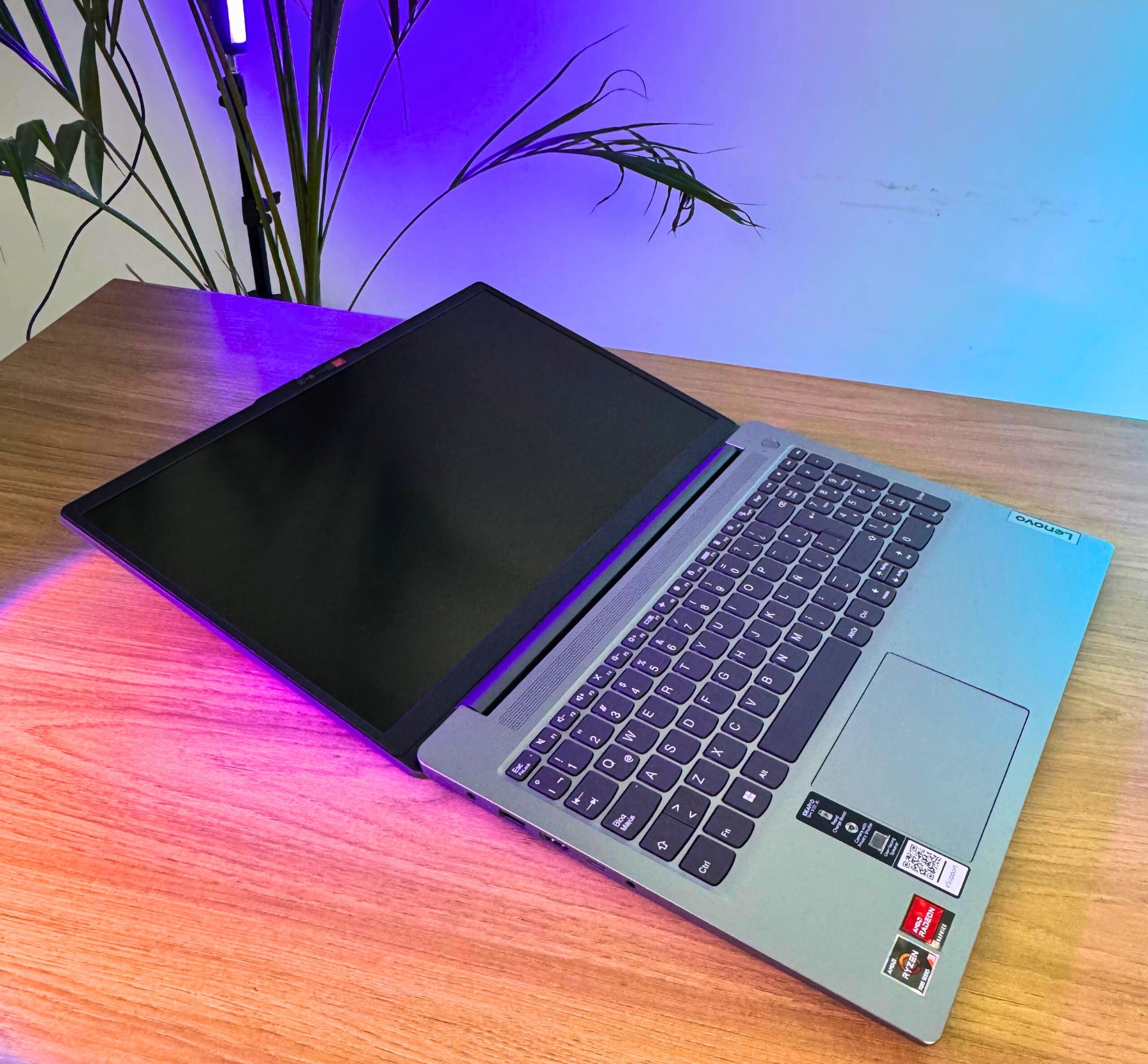 Lenovo Ideapad Slim 3 15amn8 Ryzen 3 7320u